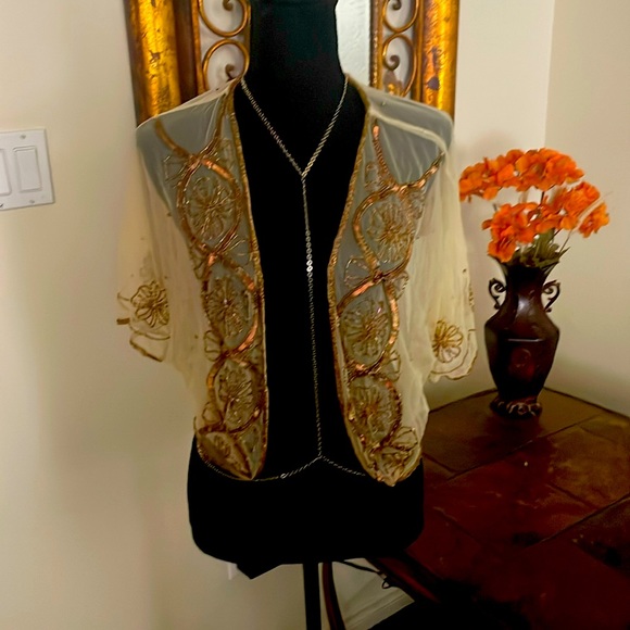 Beautiful Beaded shawl🥰 - Picture 1 of 8